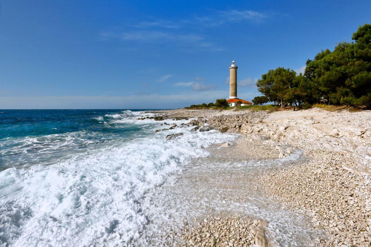 Holiday Home On Dugi Otok - Otok Brbinj Kültér fotó